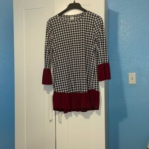 Houndstooth bell sleeve top
